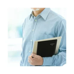 2025 AT-A-GLANCE Recycled 9