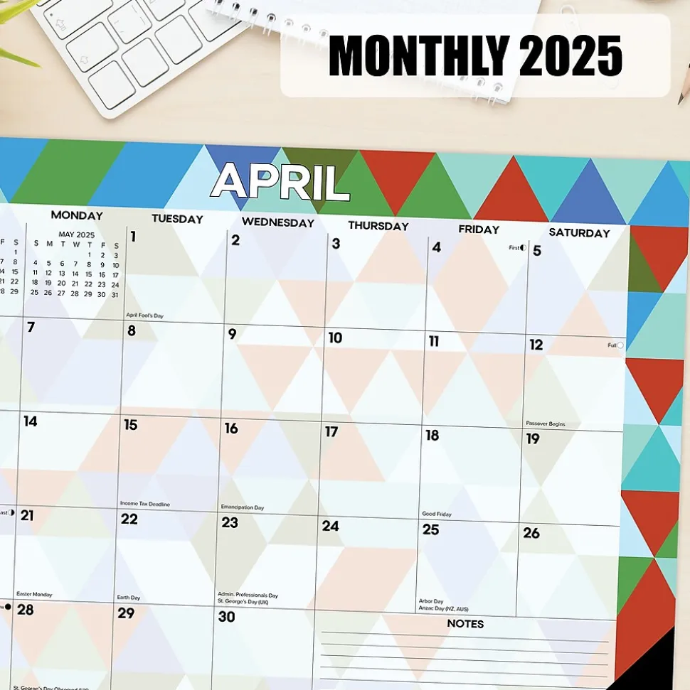 2025 Willow Creek Modern Geomtric 17" x 12" Monthly Desk Pad Calendar (47828)