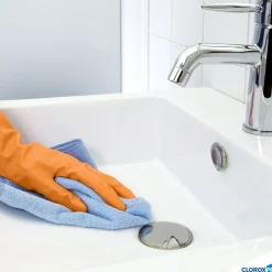 Clorox Clean-Up Disinfectant Cleaner with Bleach Refill, Unscented, 128 oz., 4/Carton (CLO 35420CT)