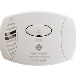 First Alert Plug-In Carbon Monoxide Detector (FAT1039730)