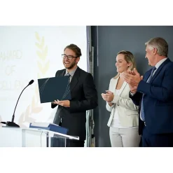 Great Papers Petal Touch Certificate Holders, 9.34