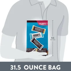 HERSHEY'S Assorted Milk Chocolate and White Creme Candy Party Pack, 31.5 oz (3400093933)