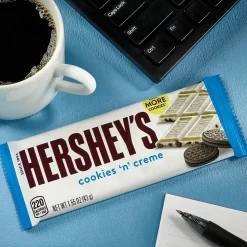 HERSHEY'S Dipped Pretzels, 8.5 oz, 6/Pack (246-00279)