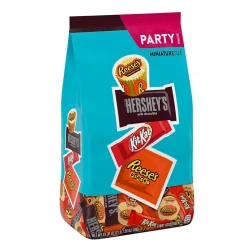 Hershey's Party Pack Miniatures Reese's, Hershey's, KitKAt & Reese's Pieces Milk Chocolate Variety, 33.38 oz. (HEC39991)