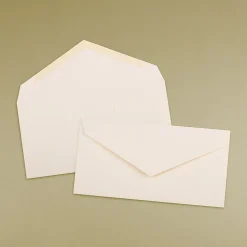 JAM Paper Monarch Strathmore Invitation Envelopes, 3.875 x 7.5, Natural White Wove, 25/Pack (3197090)