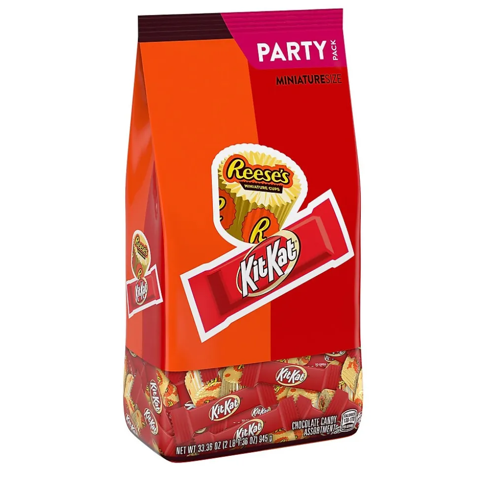KIT KAT and REESE'S Assorted Milk Chocolate Flavored Miniatures, Candy Party Pack, 33.36 oz (HEC40040)