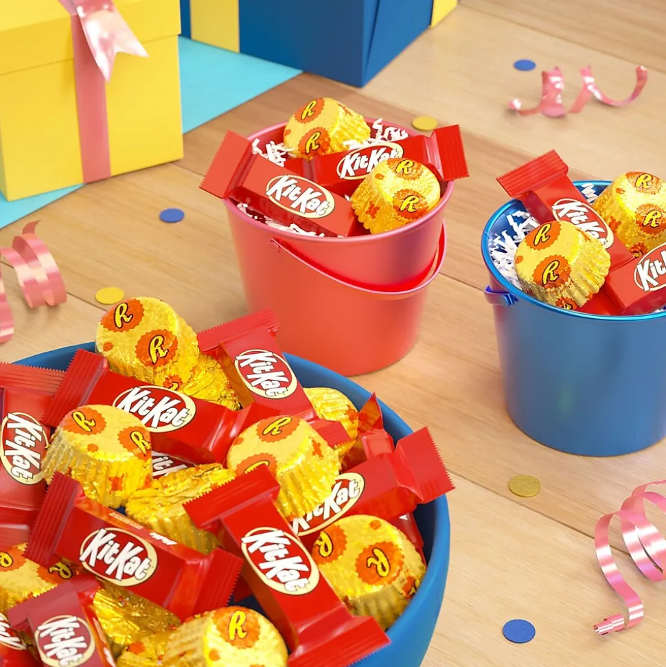 KIT KAT and REESE'S Assorted Milk Chocolate Flavored Miniatures, Candy Party Pack, 33.36 oz (HEC40040)