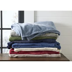 L.L.Bean Wicked Plush Throw, Deep Blue, Large (0SAG202000)