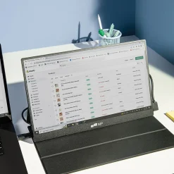 Mobile Pixels Inc. Fold 15.6