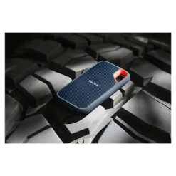 SanDisk Extreme Portable SDSSDE61-1T00-G25 1TB USB 3.1 External Solid State Drive