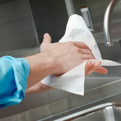 Scott Essential Recycled C-Fold Paper Towels, 1-ply, 200 Sheets/Pack, 12 Packs/Carton (01510)