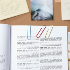 Staples Jumbo Paper Clips, Assorted Colors, 500 Clips/Pack (ST40653/40653)