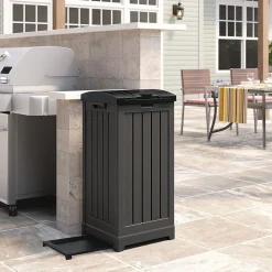 Suncast Resin Trash Can with Lid, 39 Gallon, Peppercorn and Black (GH3900)