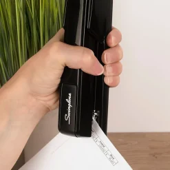 Swingline 747 Desktop Stapler, 20-Sheet Capacity, Black (74701)