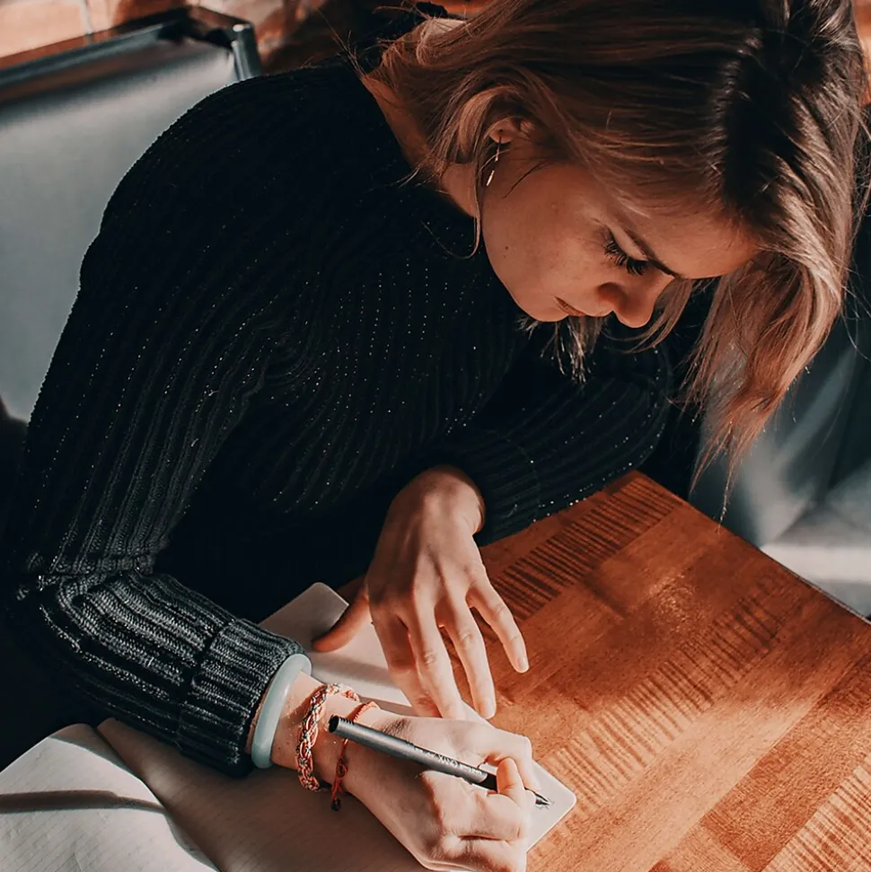 uniball Onyx Rollerball Pens, Fine Point, 0.7mm, Black Ink, Dozen (60143)