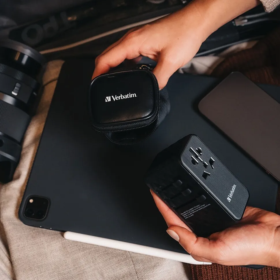 Verbatim UTA-10 GaN III Universal Travel Adapter 140W – USB-C, USB-A
