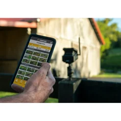 VOSKER V150 Outdoor Wired/Wireless Solar Security Camera, Black (V150-US)