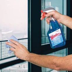 Windex Glass Cleaner with Ammonia-D Trigger Spray, 32 fl Oz. (322338)